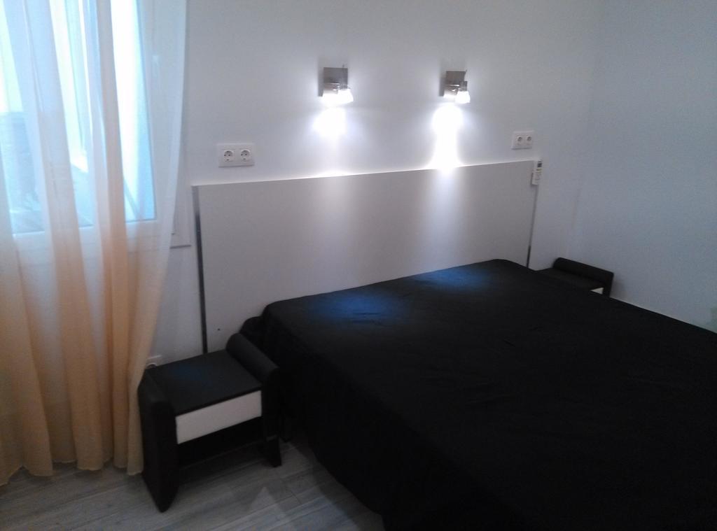 Apartamentos Bcntourism ピネダ・デ・マール エクステリア 写真