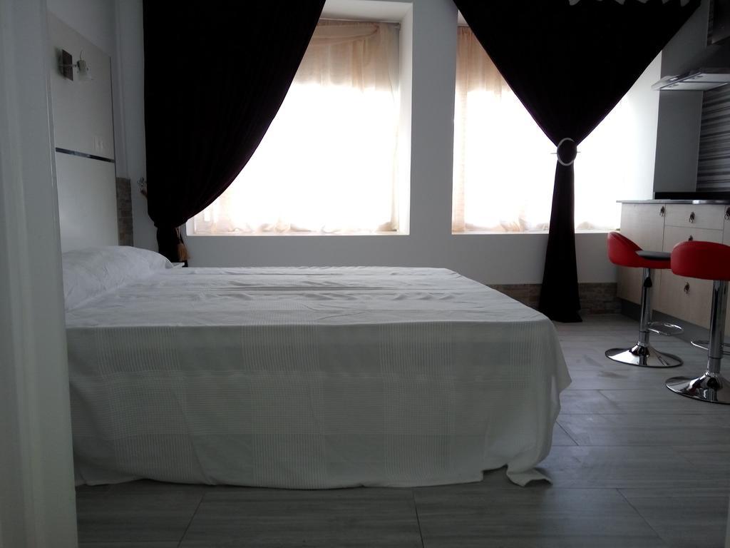 Apartamentos Bcntourism ピネダ・デ・マール エクステリア 写真